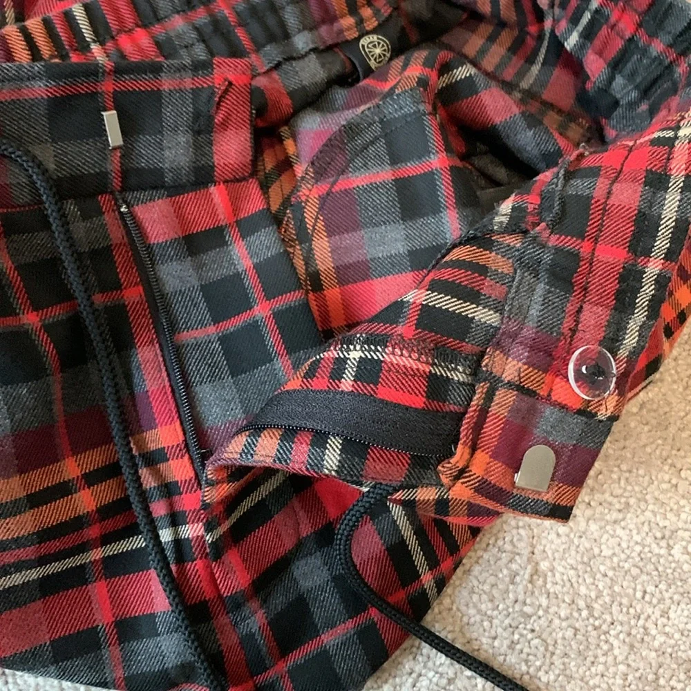 Urban Outfitters Red Plaid Pull On Cropped Pant Size Small